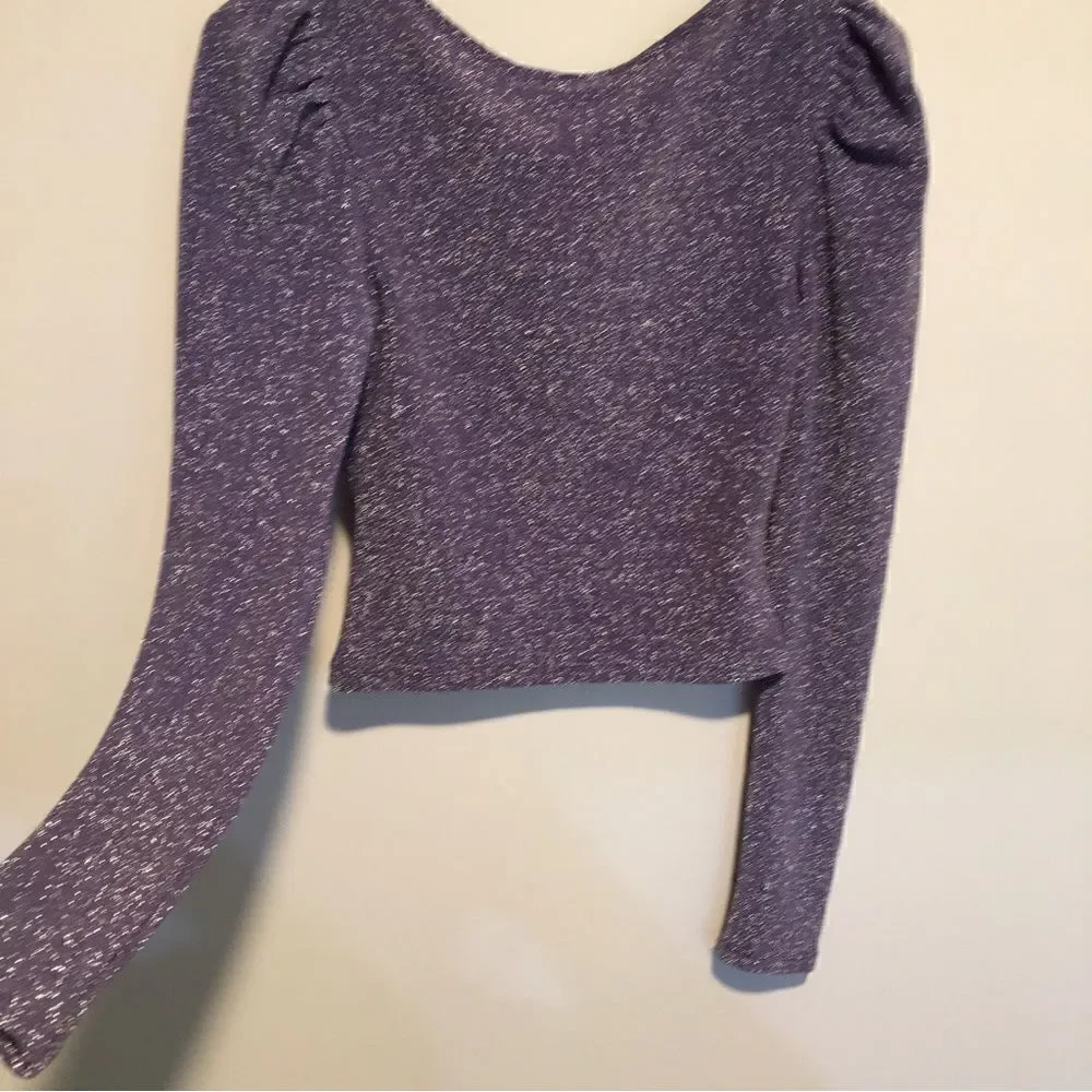 Divided Puff Sleeve Sparkle Top! Gorgeous - Picture 5 of 6